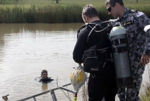 Divers demolish at Orchard Hills
